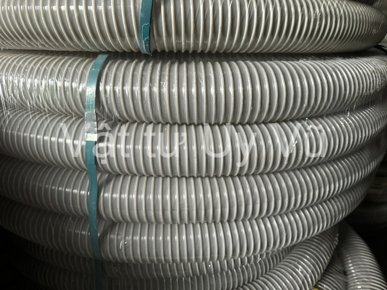 Cấu tạo và ứng dụng của ống hút bụi gân nhựa