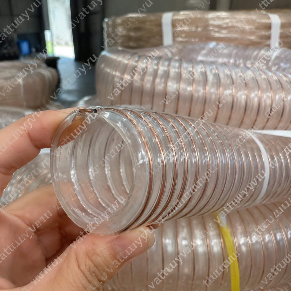 Ống hút bụi PU lõi đồng phi 40mm chống tĩnh điện - ảnh thực tế cuộn ống PU lõi đồng