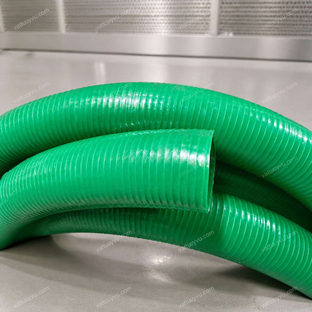Ống nhựa lõi thép màu xanh phi 100mm tại Vật Tư Uy Vũ