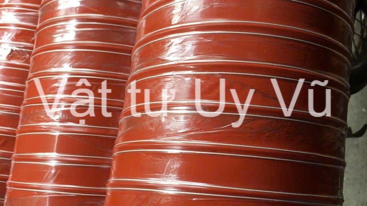 Cuộn ống silicone chịu nhiệt lõi thép màu đỏ tại kho