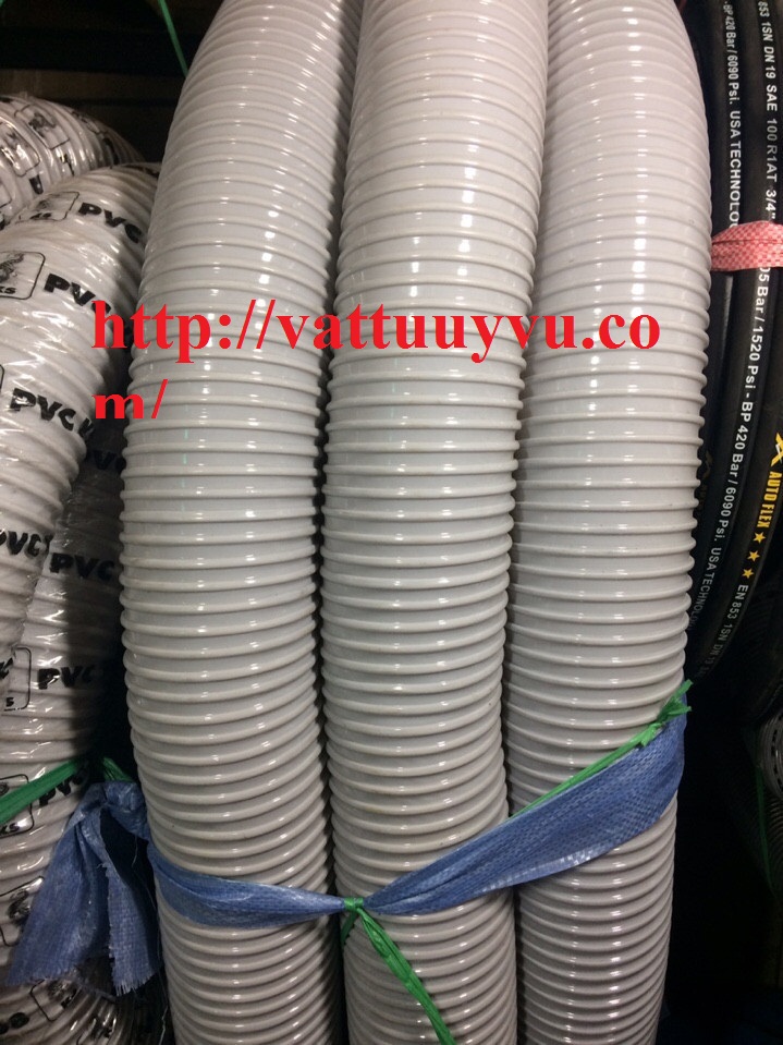 Ống hút bụi gân nhựa phi 120mm lắp đặt trong hệ thống hút bụi nhà xưởng