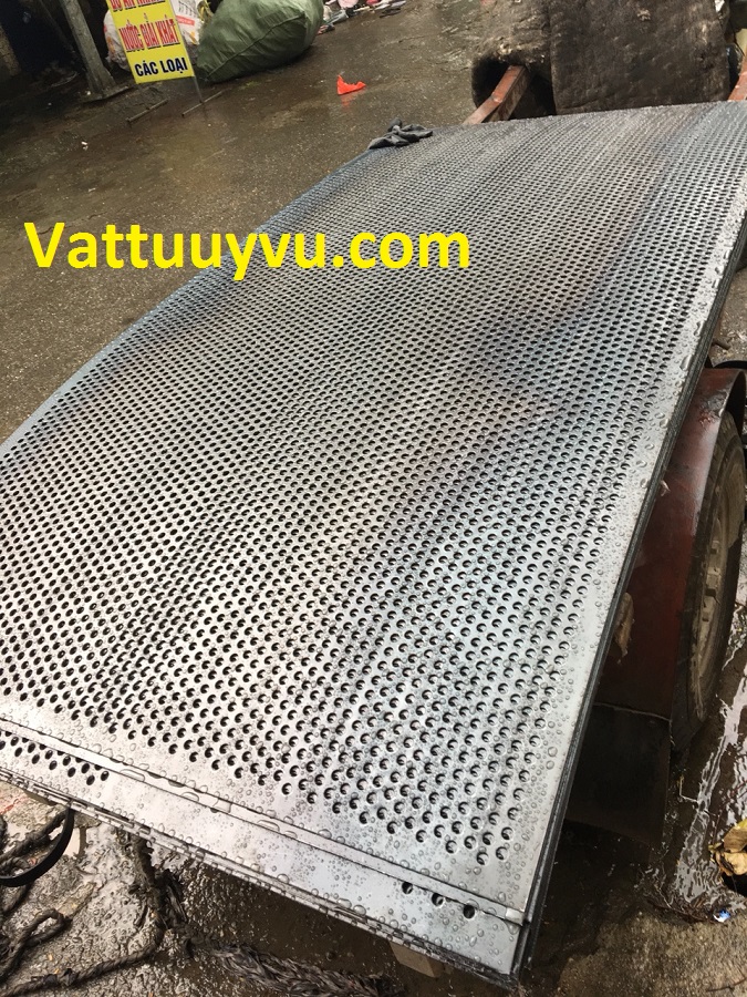 Kim loại đột lỗ tại Vật Tư Uy Vũ